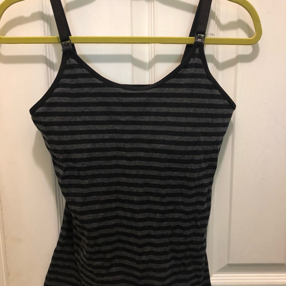 Lamaze Nursing tank size medium